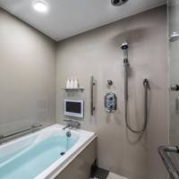 Corner Deluxe Twin Room( 2 Single beds + 1 extra bed)