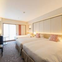 Premium Hollywood Triple Room with Fitness Center Access - Non-Smoking