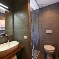 Deluxe Room (2 Adults + 1 Child)