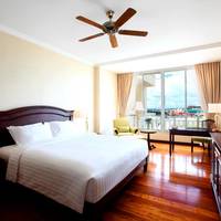 Junior Suite with Executive Lounge Access