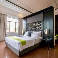 WM Suite King bed