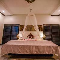 Deluxe Double Room - Free Pickup