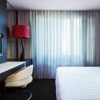 Business King Room