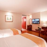 Standard Twin Room with Bath