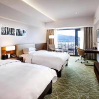 Premium Twin Room With Lake View