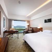 Premium King Room with Lake View - 2 King beds