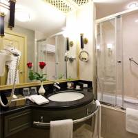 Classic Room with Lounge Access