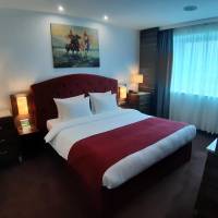 Deluxe King Suite