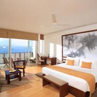 Deluxe Room with Sea View