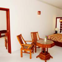 Interconnecting Room (6 Adults)