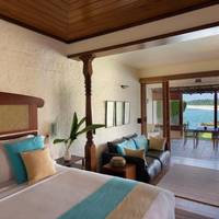 Deluxe Suite with Pool