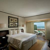 Deluxe Room with Sea View and Balcony