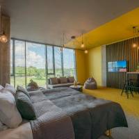 Deluxe Family Room