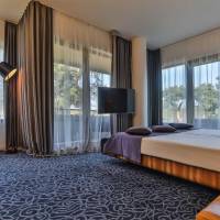 Deluxe Double Room with Spa Access - Building Design