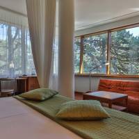 Deluxe Double Room with Spa Access - Building Luxury
