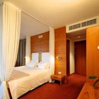 Junior Suite with Spa Access - Building Luxury
