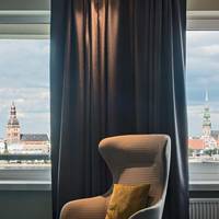 Junior Suite with with River and Old Town View
