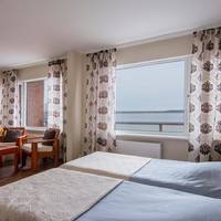 Standard Twin Room with Lake View