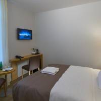 Single Room with Spa Access