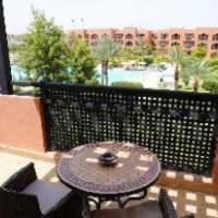 Room #9855575
