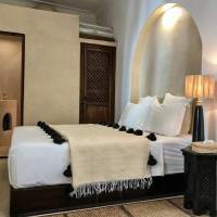 Douiria Double Room with Private Bathroom