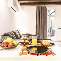 One-Bedroom Apartment with Chillout 