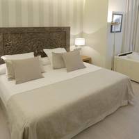 Triple Room (2 Adults + 1 Child)