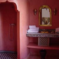 Saadiene Twin Room 