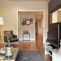Grand Deluxe Apartment