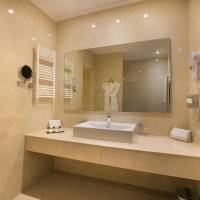 Deluxe Double Room with Two Double Beds