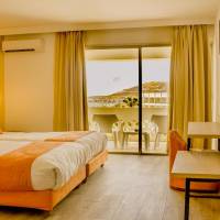 Deluxe Double or Twin Room with Pool Access
