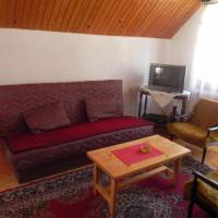 Two-Bedroom Apartment (8 Adults)