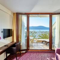 Two-Bedroom Suite with Terrace and Sea View