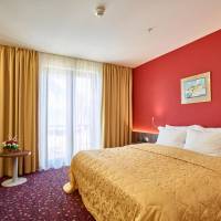Double or Twin Room with Sea View