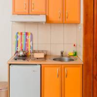 Studio (2-3 Adults)