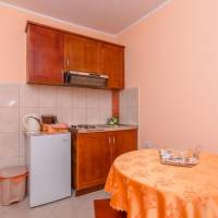 Studio (2-4 Adults)