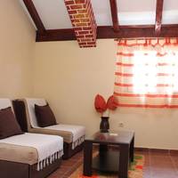 Studio (3 Adults)