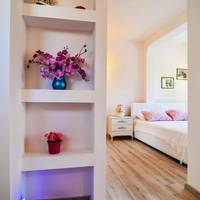 Apartment with Garden View