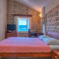 Triple Room with Sea View