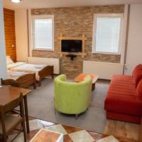 Studio 3