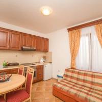 One-Bedroom Apartment (4 Adults)