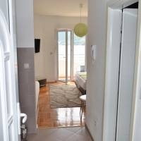 Studio with Balcony and Sea View (3 Adults)
