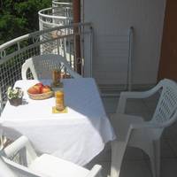 Studio (3 Adults)