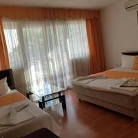 Two-Bedroom Apartment (4 Adults)
