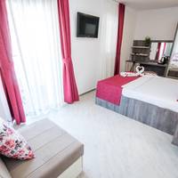 Luxury Triple Room