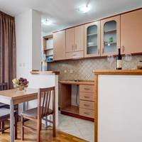 Apartment (4 Adults)