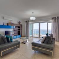 Three Bedroom Seafront Apartment