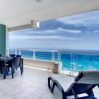 Superior Three Bedroom Seafront Apartment