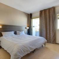 Double or Twin Room with Partial Sea View