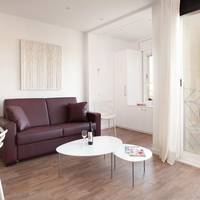 2 Bedroom Apartment - Ronda de Sant Pau 17
